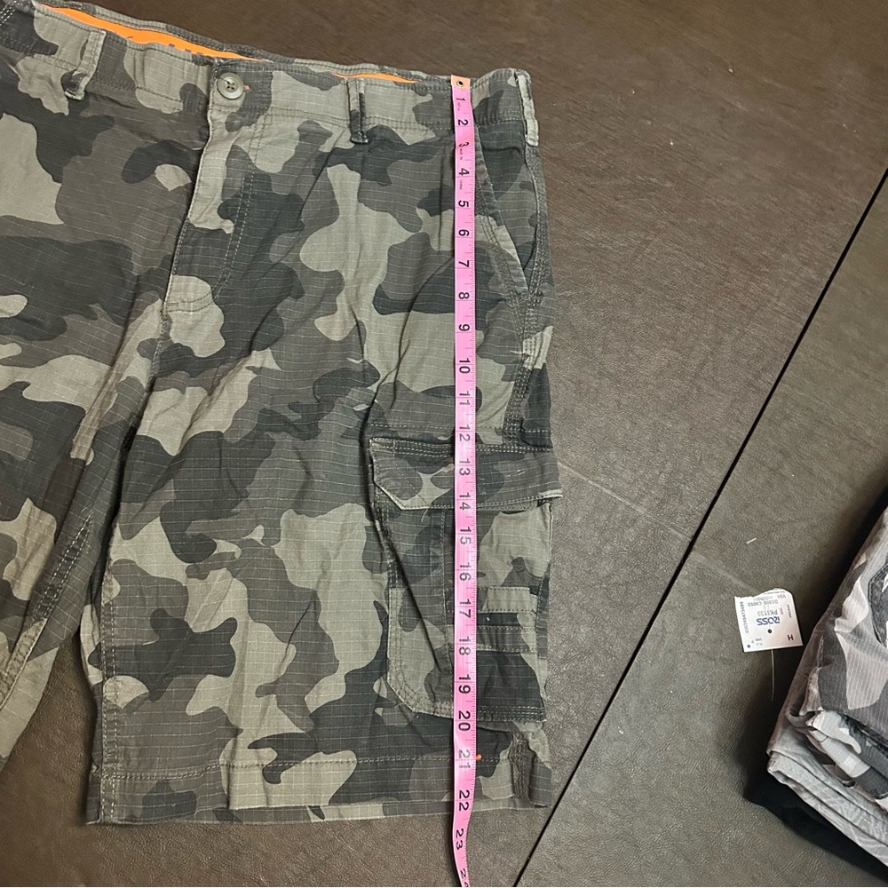Urban Pipeline Green Camouflage Cargo Shorts - Picture 6 of 8